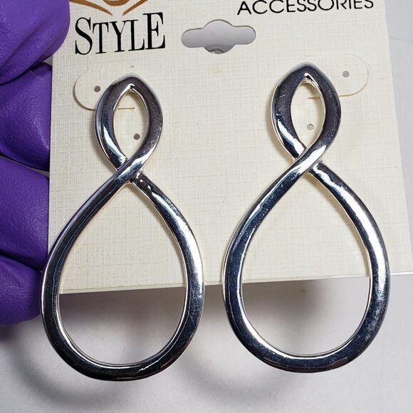 Silver-Tone Sculptural Teardrop Open Loop Earrings Bold Modern Statement Jewelry - Picture 7 of 7